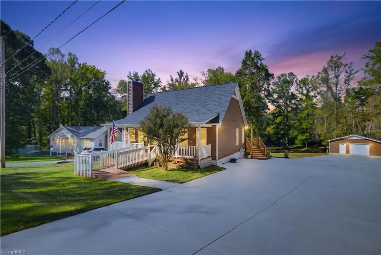 4013 Carriage House Circle, Trinity, NC 27370 Property for sale