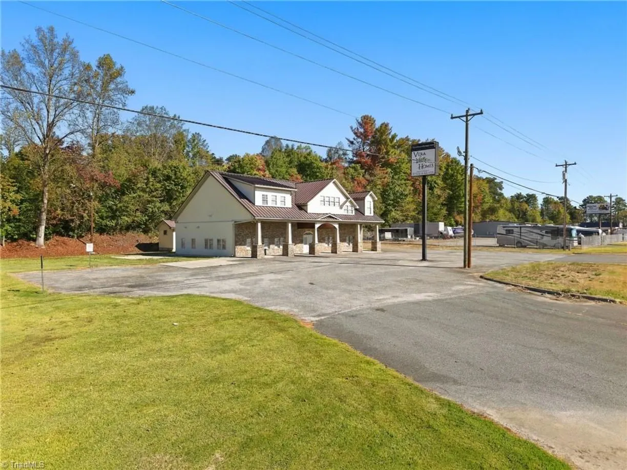 6810 W US Highway 421, Wilkesboro, NC 28697 Property for sale