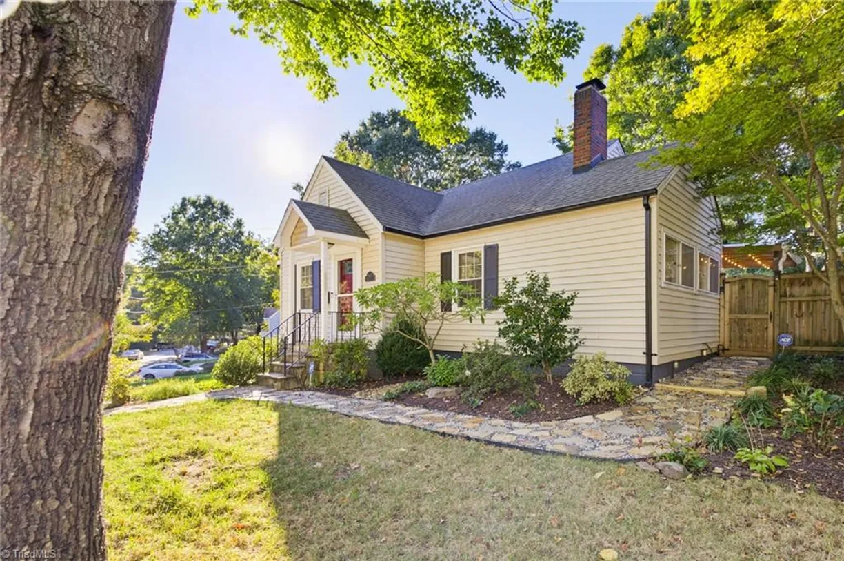1120 Kenwood Street, Winston-Salem, NC 27103 Property for sale