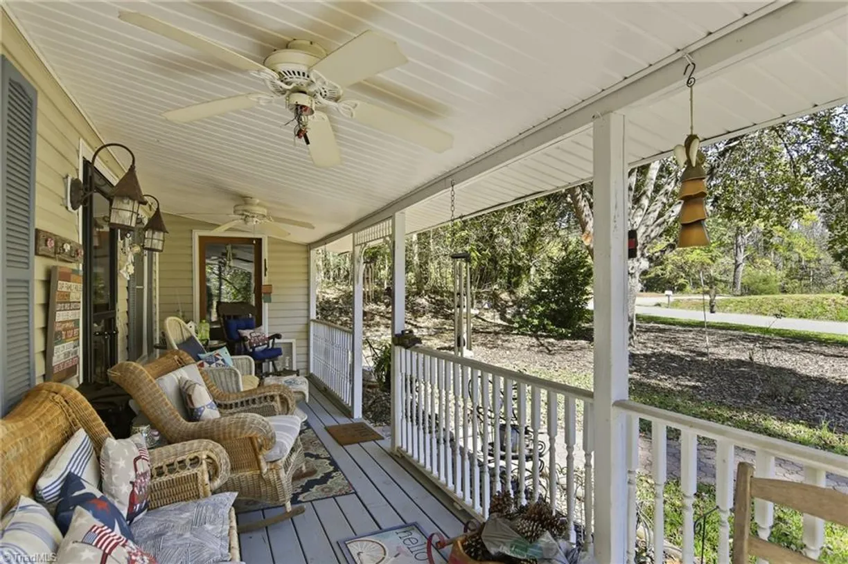 555 N BUNKER HILL Road, Oak Ridge, NC 27310 Property for sale