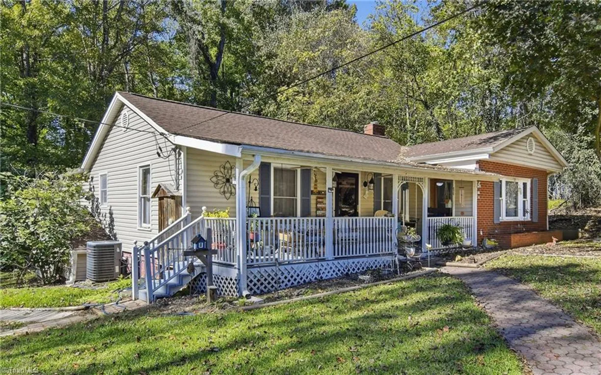 555 N BUNKER HILL Road, Oak Ridge, NC 27310 Property for sale