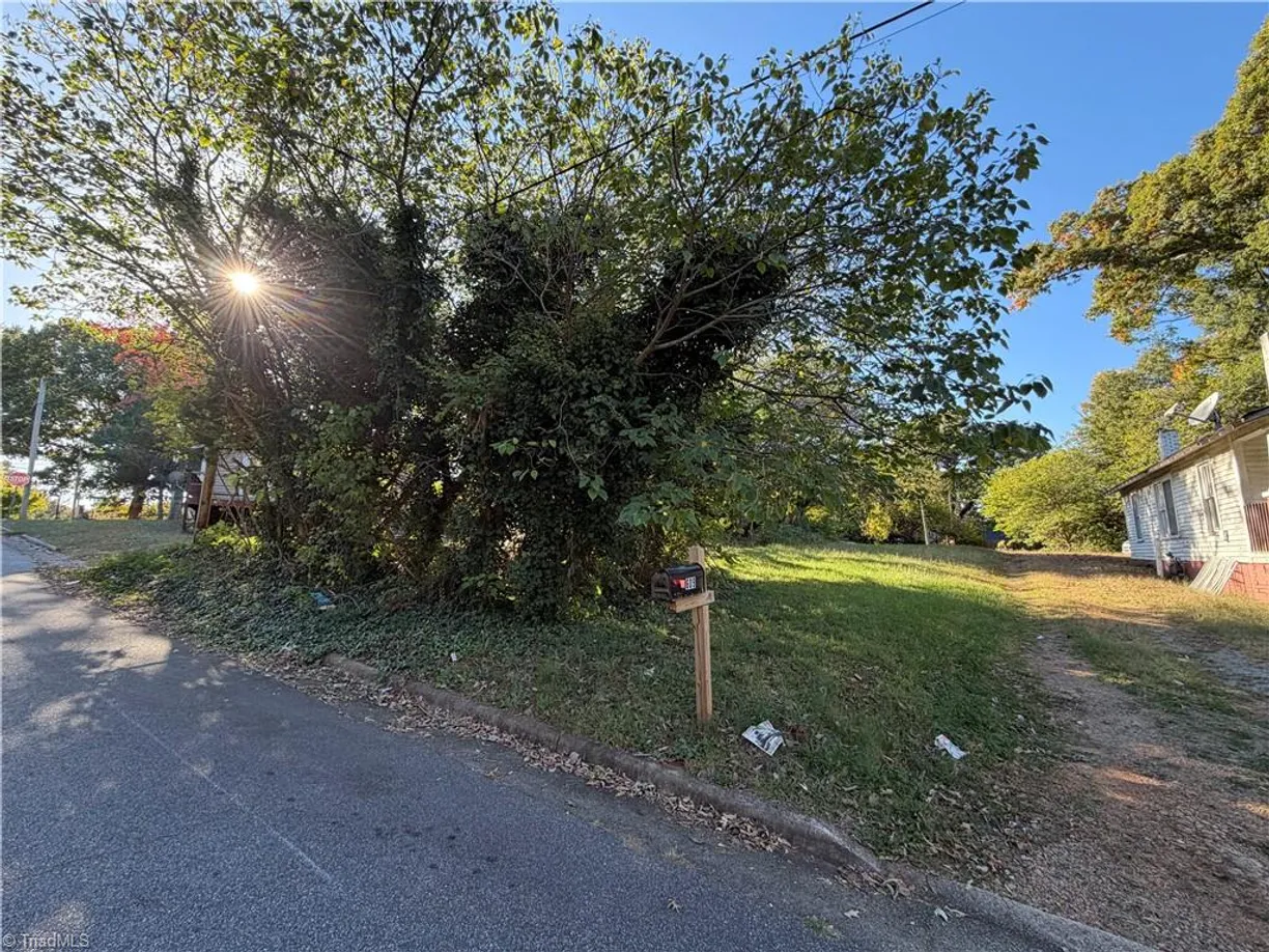 607 Bridges Drive, High Point, NC 27262 Property for sale