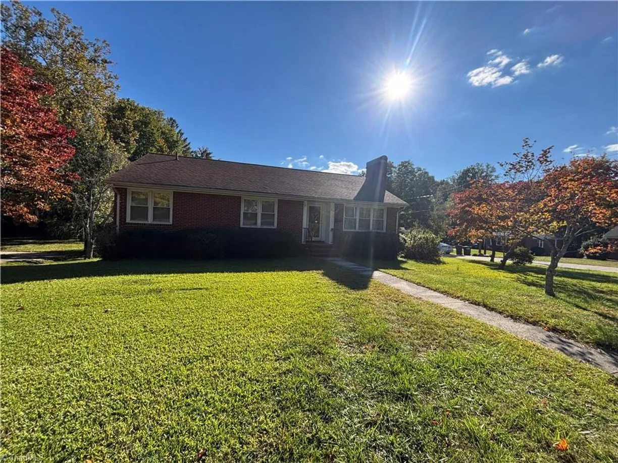 911 Russell Avenue, Reidsville, NC 27320 Property for sale