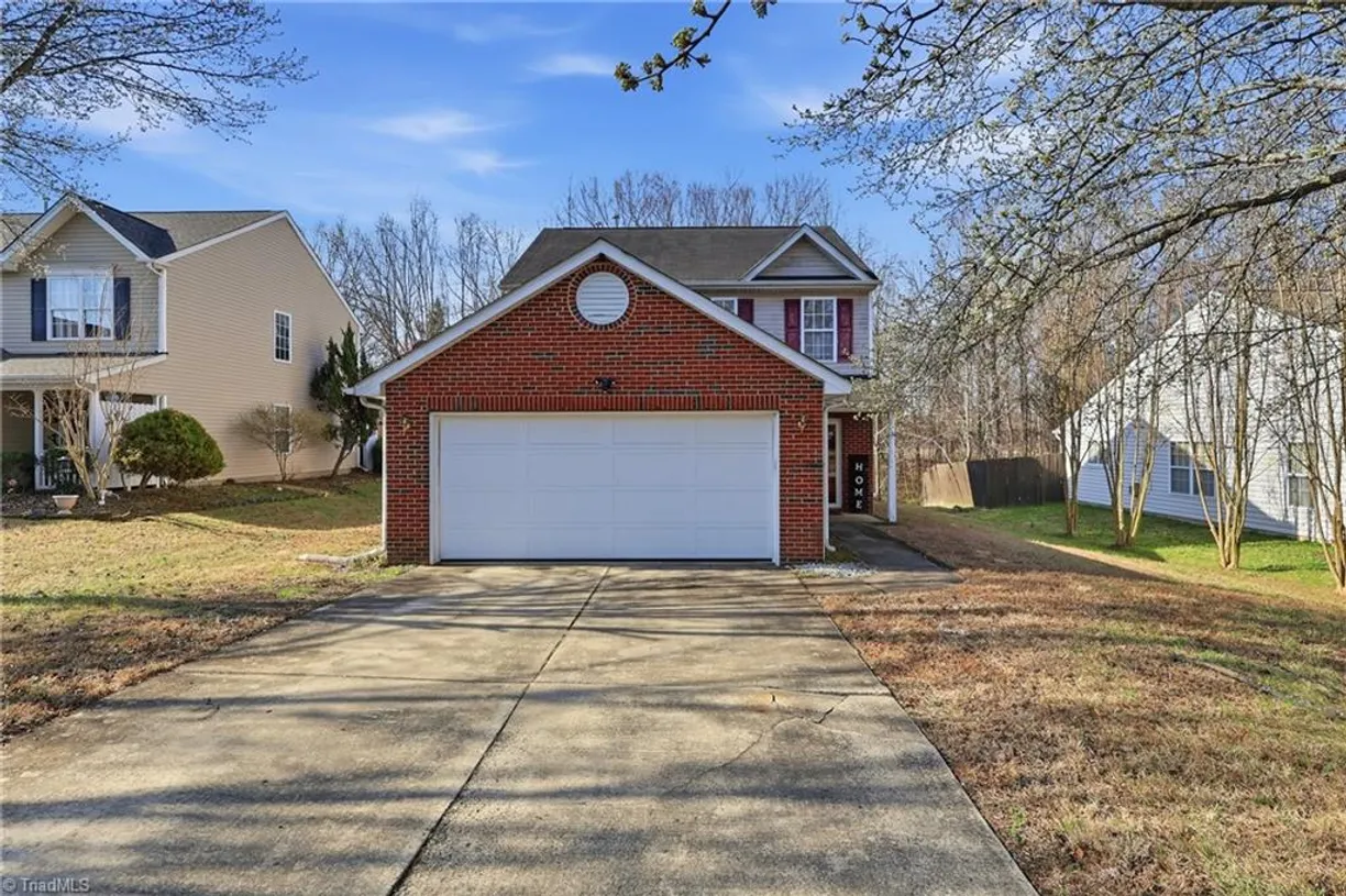 4324 Creekdale Drive, Greensboro, NC 27406 Property for sale