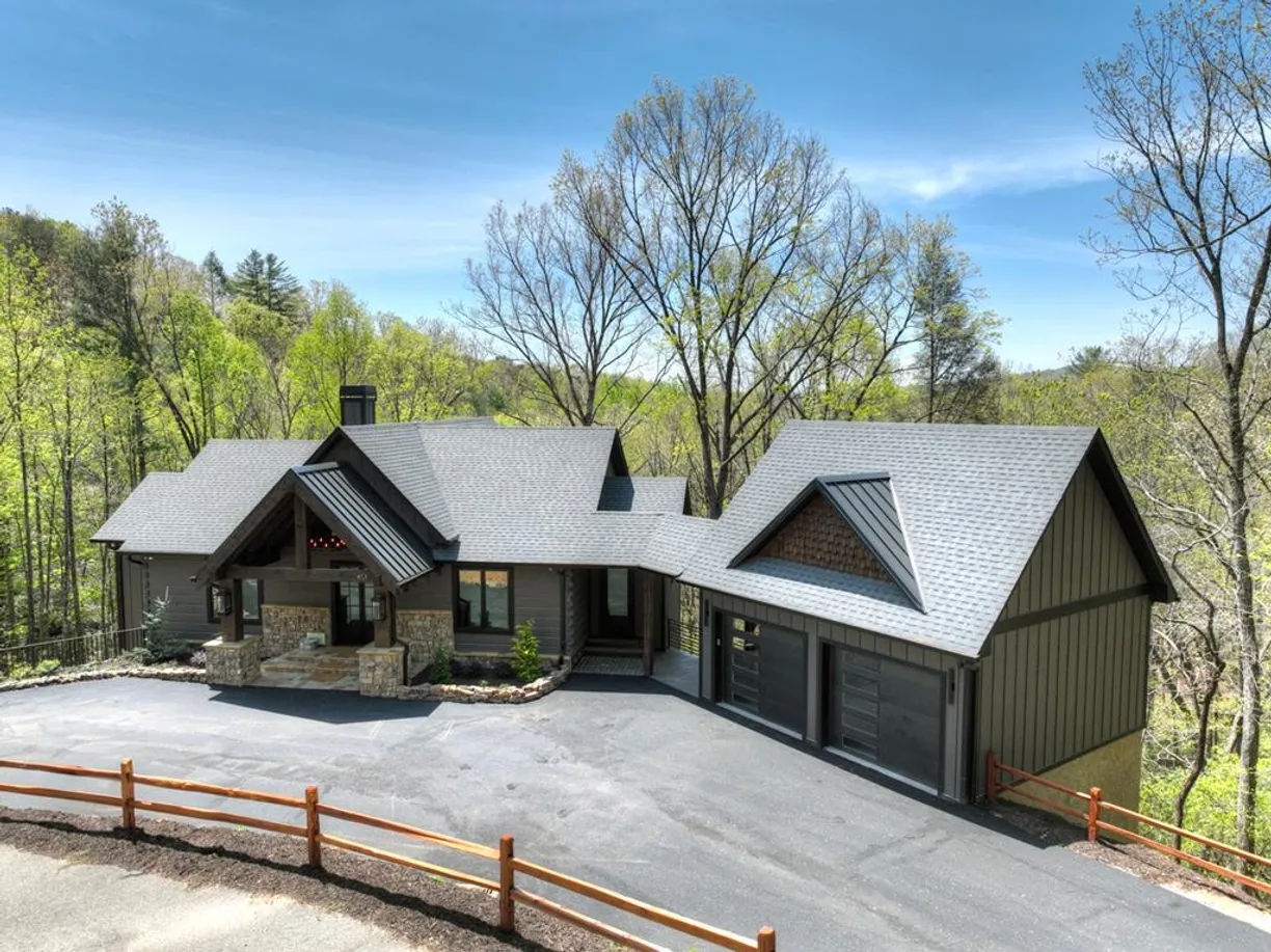 Athens, GA Real Estate | View 453 Settlers Ridge Road | 3 Beds, 3 Baths