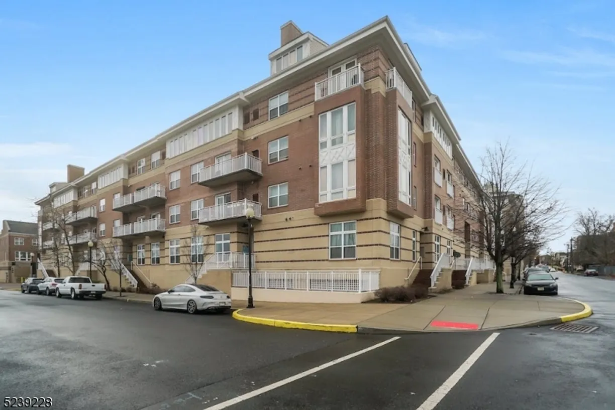 Rockland/Orange/NJ Real Estate | View 368 Rector St, 513 | Listing | View 24