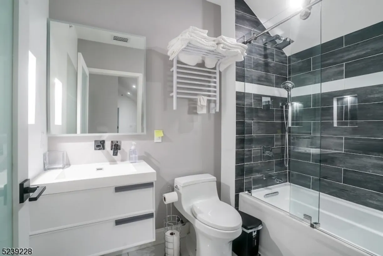 Rockland/Orange/NJ Real Estate | View 368 Rector St, 513 | Listing | View 18