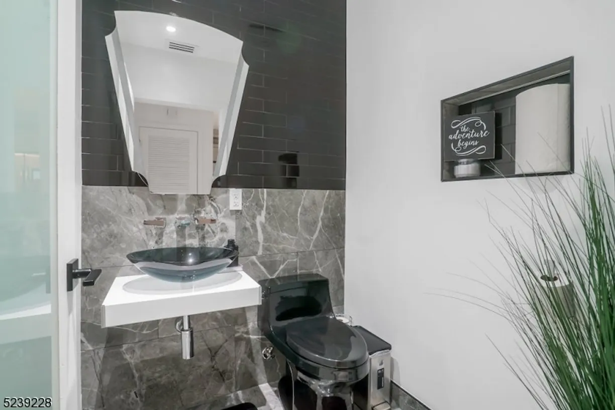 Rockland/Orange/NJ Real Estate | View 368 Rector St, 513 | Listing | View 8