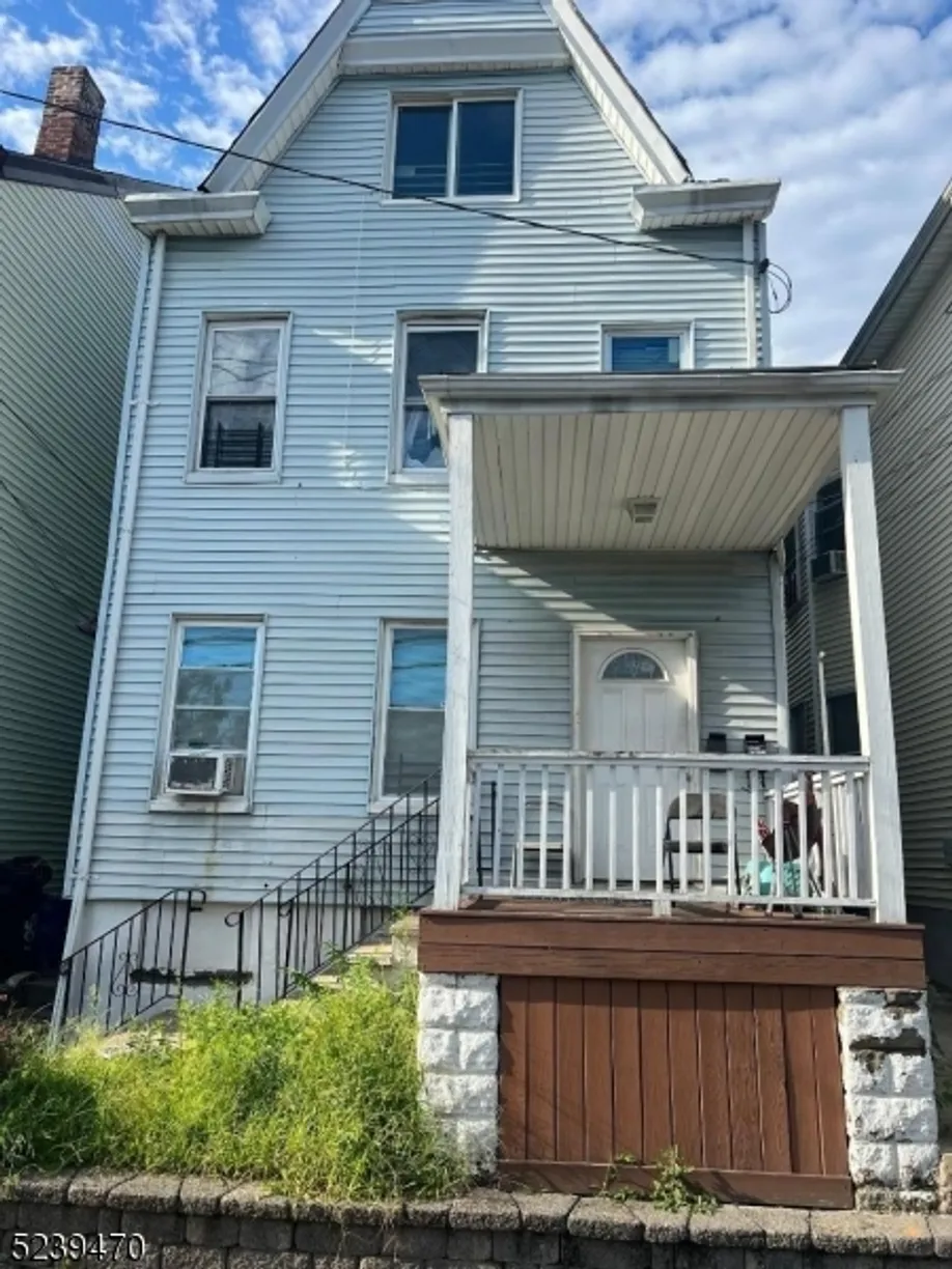 Rockland/Orange/NJ Real Estate | View 105 Lyon St | View 1