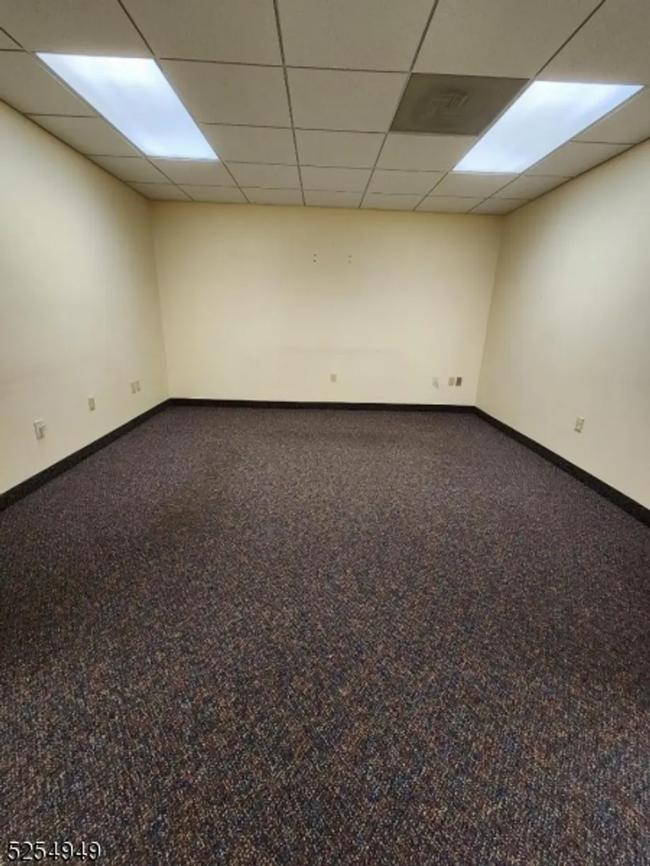 Jersey City/Hoboken Real Estate | View 31 Clyde Rd | Listing