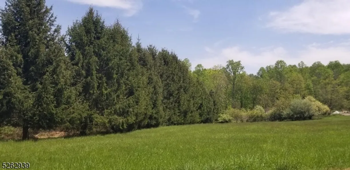 Central NJ/Bucks County, PA Real Estate | View 394 Hoffman Rd | Listing