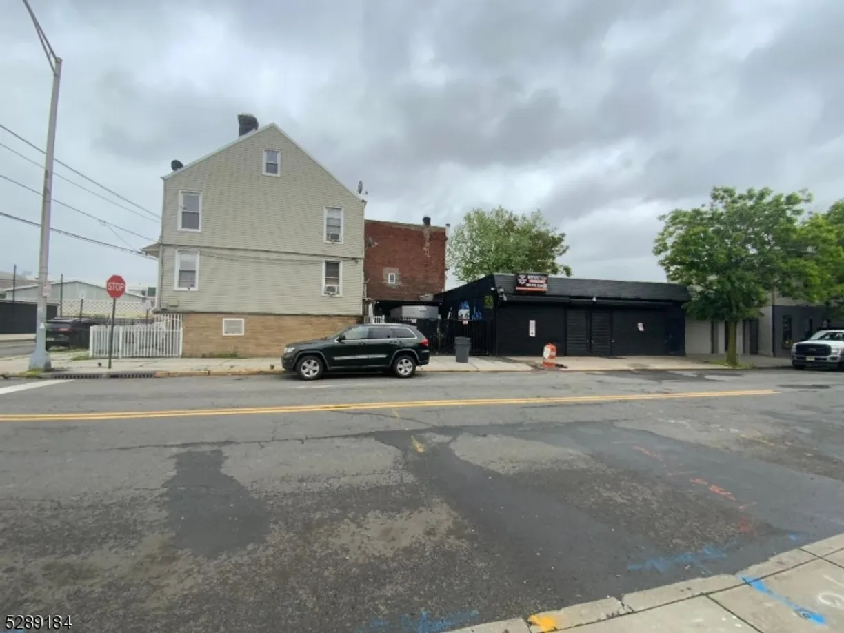 Rockland/Orange/NJ Real Estate | View 9 First Street