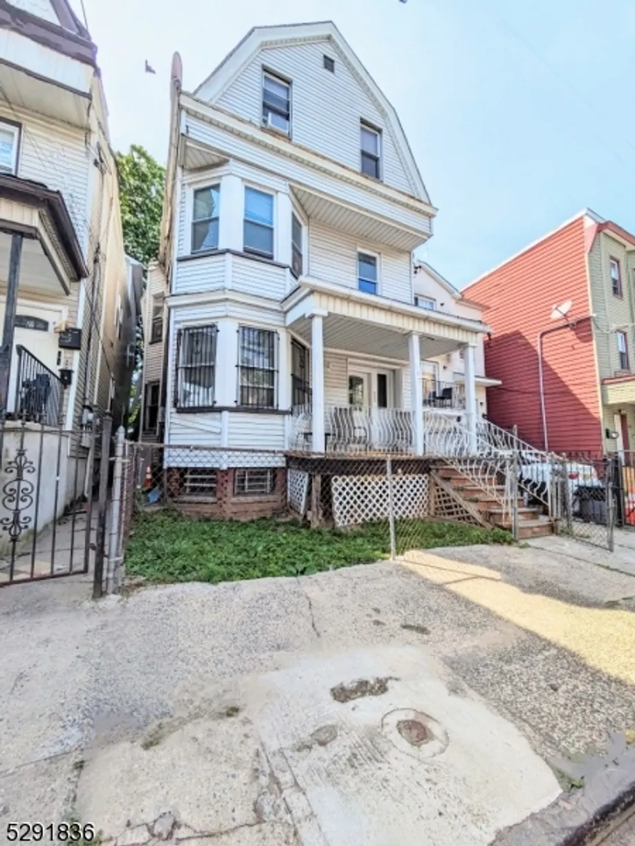 Rockland/Orange/NJ Real Estate | View 167 S 11TH | Listing