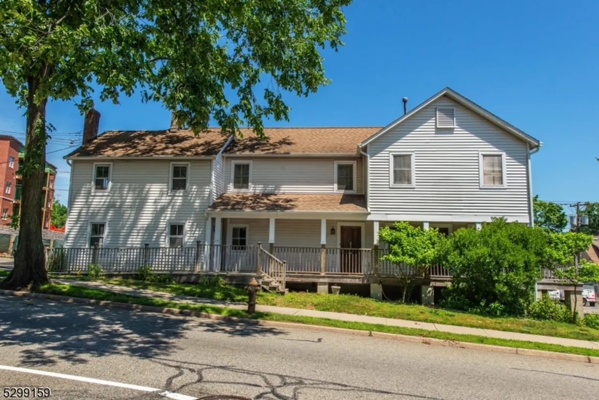 Jersey City/Hoboken Real Estate | View 820 Bloomfield Ave