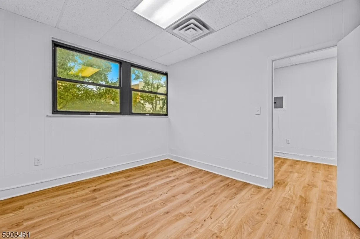 Jersey City/Hoboken Real Estate | View 557 Bloomfield Ave | Listing