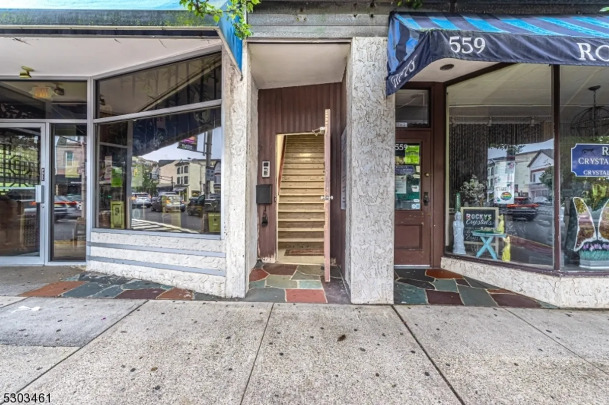 Jersey City/Hoboken Real Estate | View 557 Bloomfield Ave