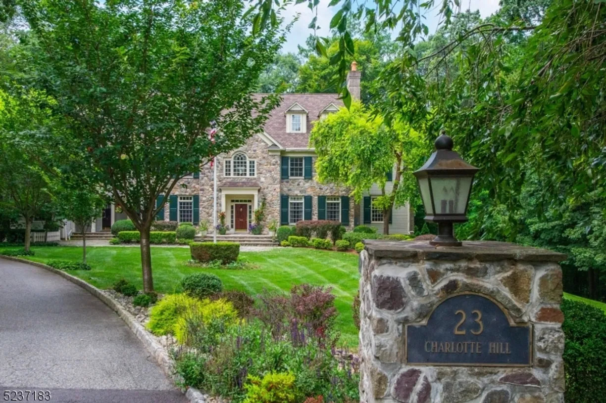 Jersey City/Hoboken Real Estate | View 23 Charlotte Hill Dr | 5 Beds, 5 Baths
