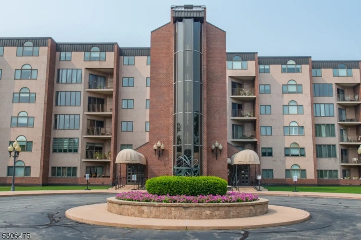 Jersey City/Hoboken Real Estate | View 1360 Hamburg Tpke, 109 | 2 Beds