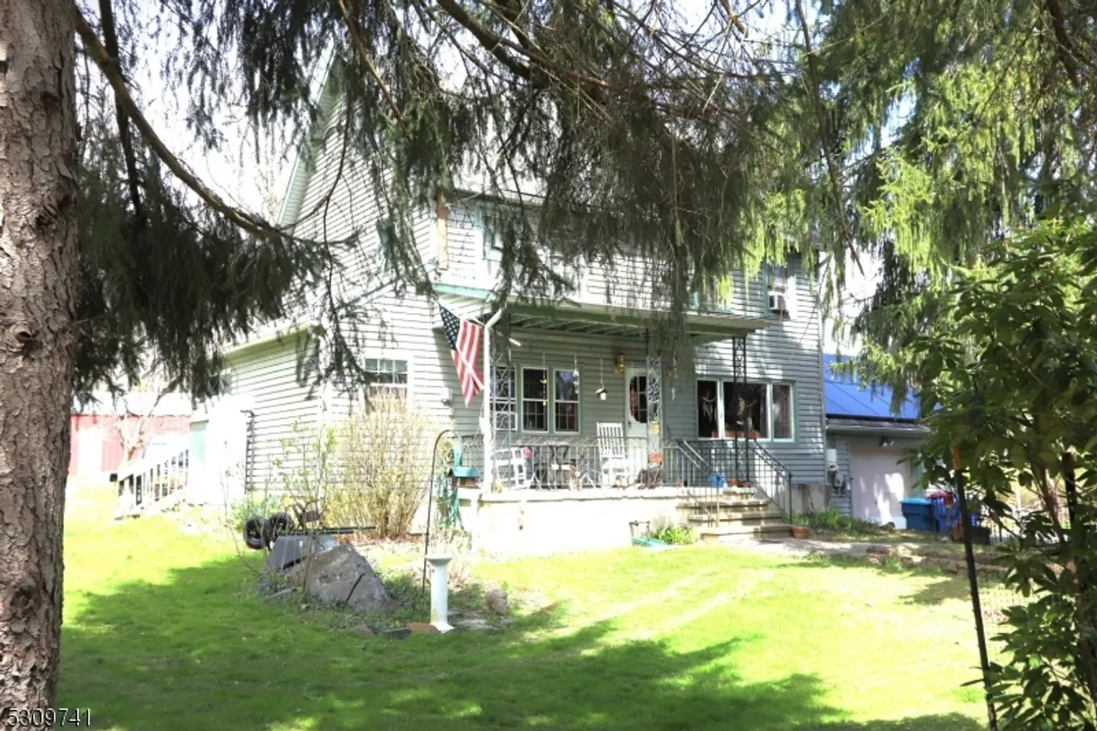 Central NJ/Bucks County, PA Real Estate | View 46 Snydertown Rd | Listing