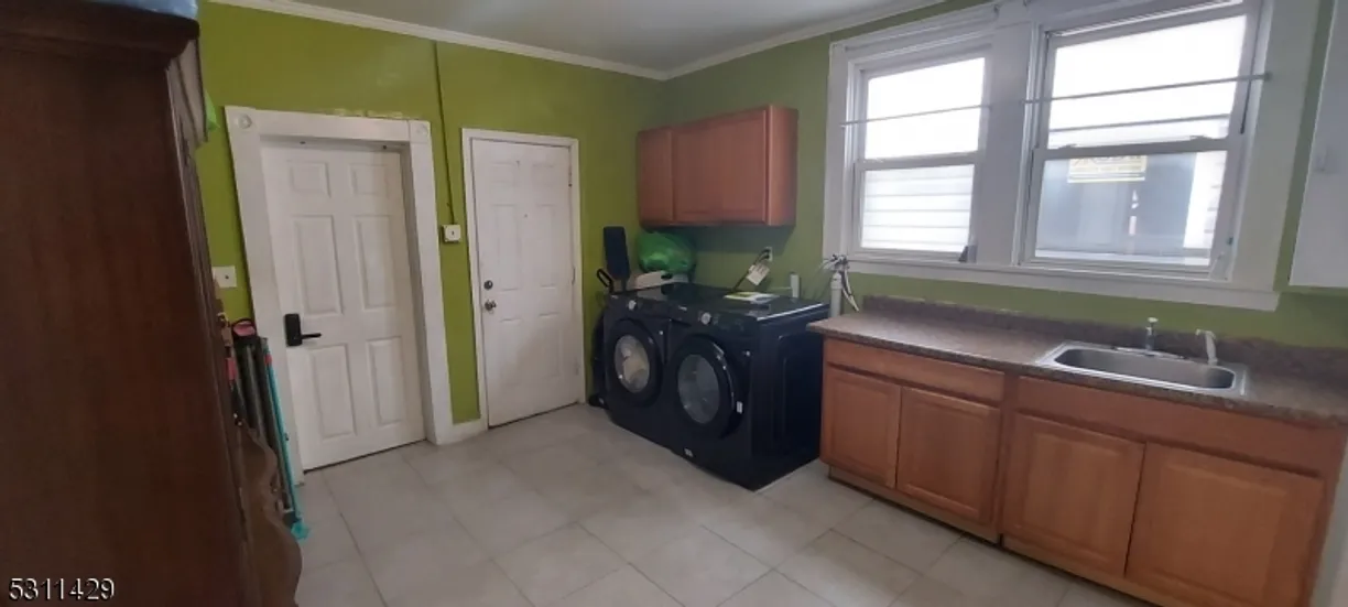 Rockland/Orange/NJ Real Estate | View 553 GROVE ST | Listing