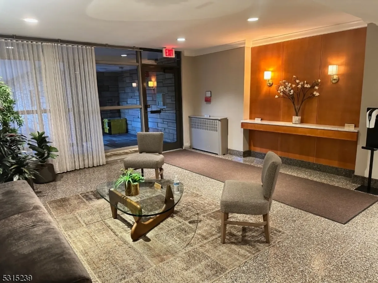 Jersey City/Hoboken Real Estate | View 208 Anderson St, S5E | Listing