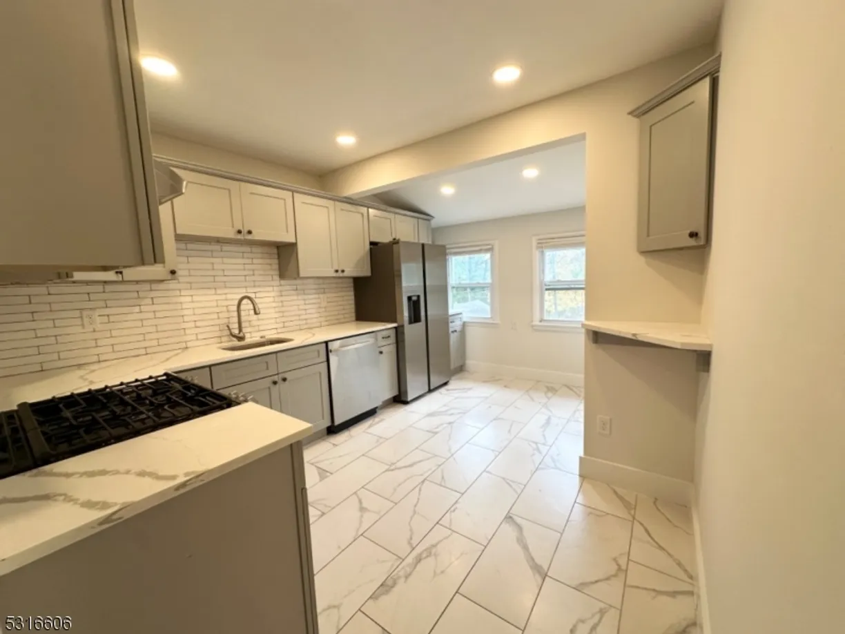 Jersey City/Hoboken Real Estate | View 46 Brookfield Rd, 2 | Listing