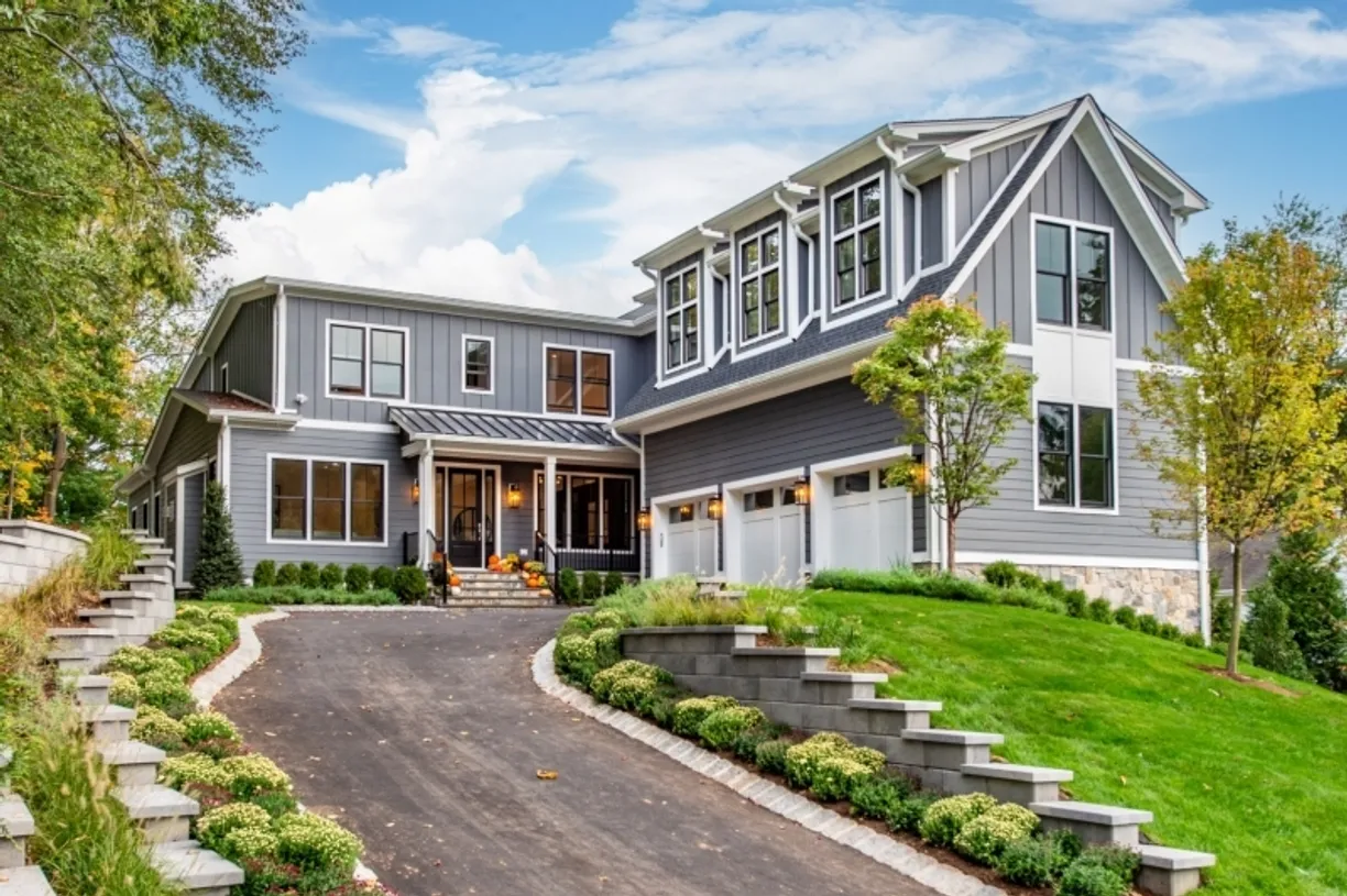 Jersey City/Hoboken Real Estate | View 16 Elsway Rd | 7 Beds, 7 Baths