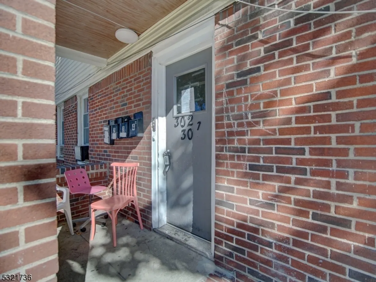 Jersey City/Hoboken Real Estate | View 304 Hope Ave | Listing