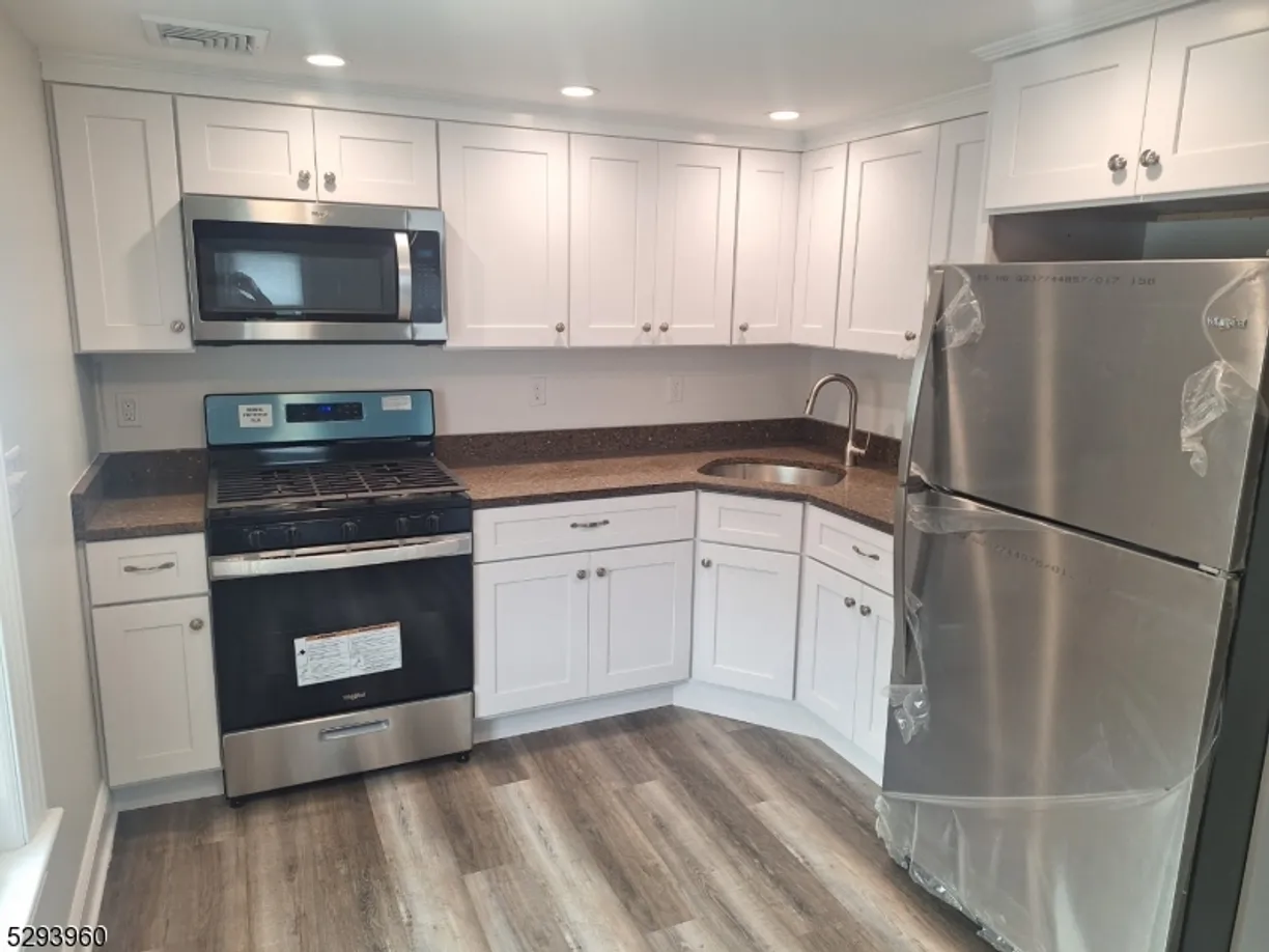 Jersey City/Hoboken Real Estate | View 360 North Ave | 1 Bed, 1 Bath