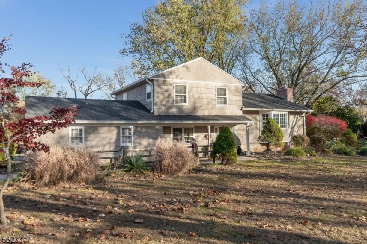 Central NJ/Bucks County, PA Real Estate | View 28 MADISON AVENUE | 4 Beds