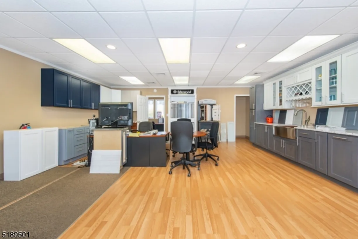 Jersey City/Hoboken Real Estate | View 435 HOLLYWOOD AVE | Listing