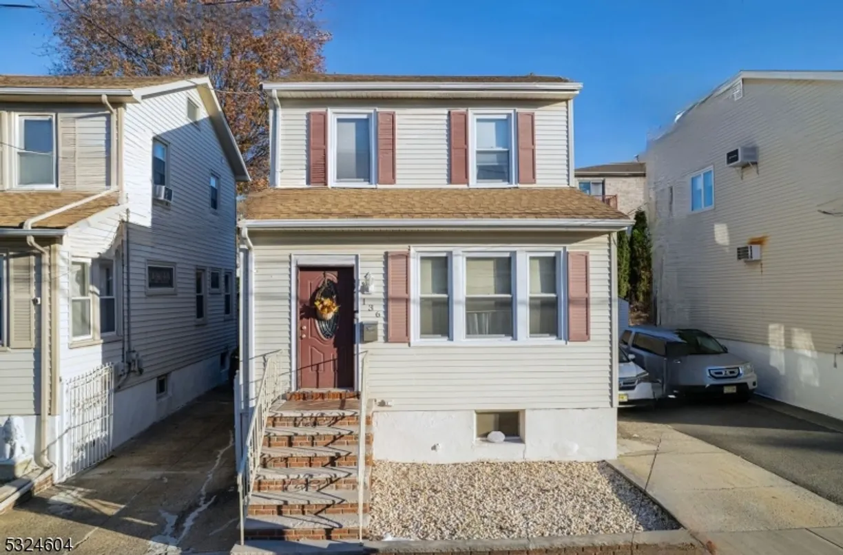 Jersey City/Hoboken Real Estate | View 136 Cedar St | 3 Beds, 2 Baths