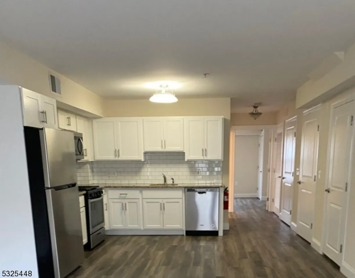 Jersey City/Hoboken Real Estate | View 290 3rd St, C1 | Listing