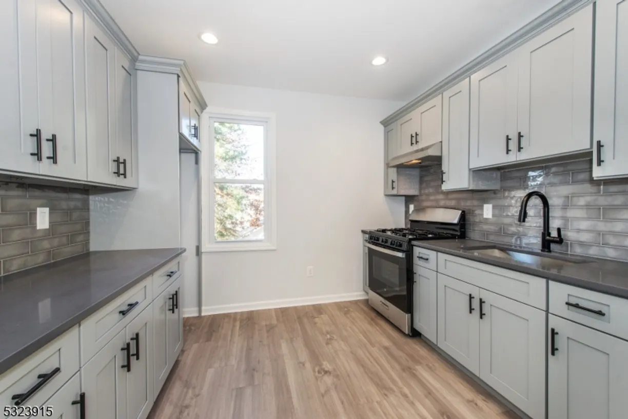 Rockland/Orange/NJ Real Estate | View 105 Coolidge St, Unit 2, 2 | Listing