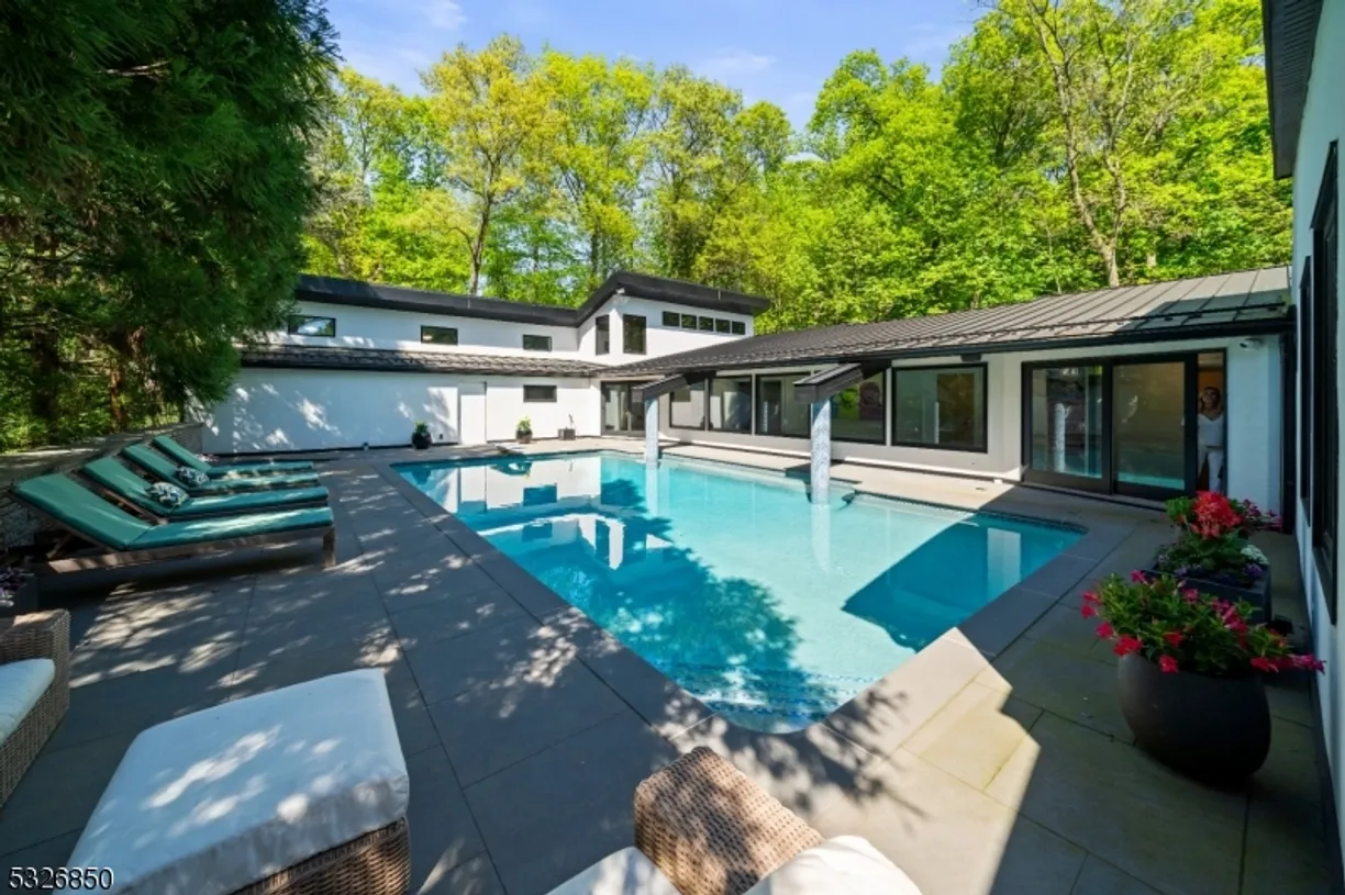 Jersey City/Hoboken Real Estate | View 53 Kennedy Dr | Listing