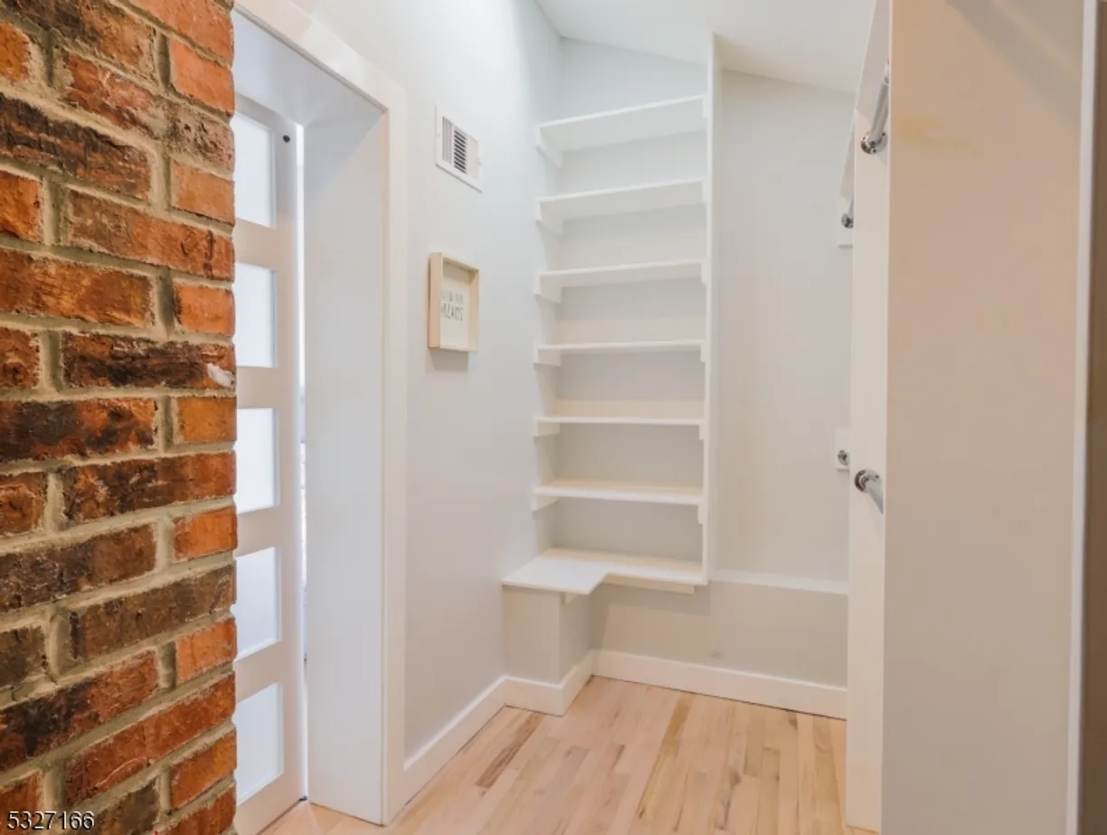Jersey City/Hoboken Real Estate | View 47 Washburn St | Listing