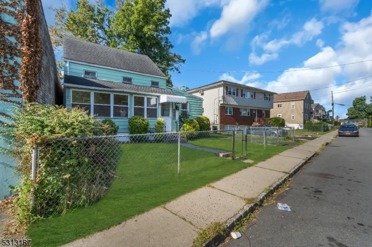 Jersey City/Hoboken Real Estate | View 75 Laurel Ave | Listing