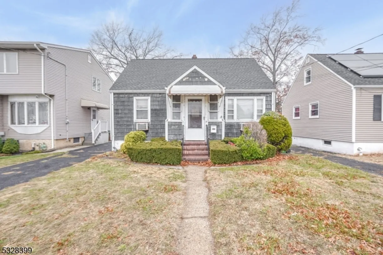 Bergen County Real Estate | View 2117 Fay Ave | 3 Beds