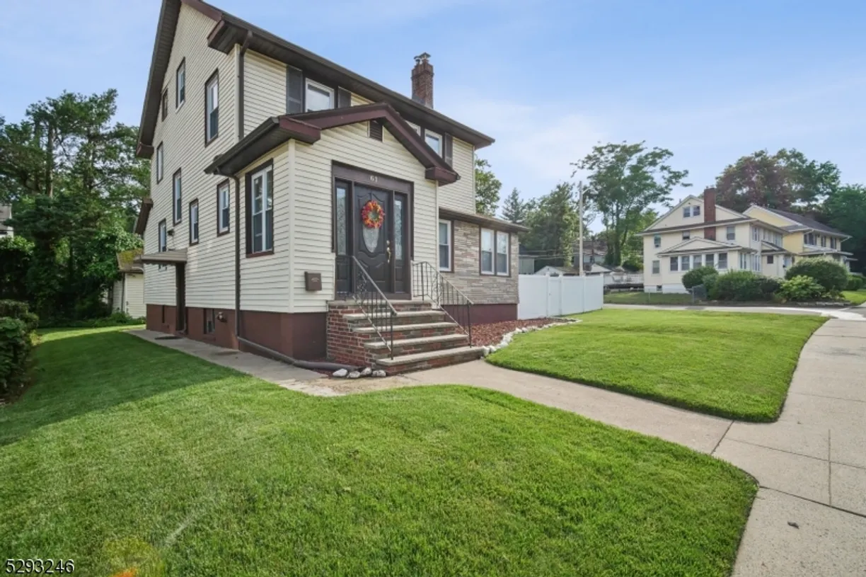 Rockland/Orange/NJ Real Estate | View 61 Kenwood Pl | Listing