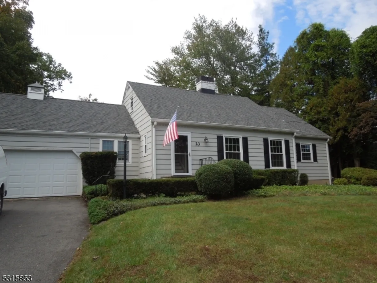 Jersey City/Hoboken Real Estate | View 23 Crest Dr | 4 Beds, 2 Baths