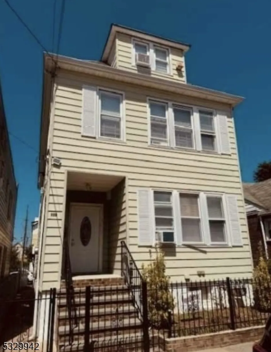 Jersey City/Hoboken Real Estate | View 108 Van Riper Ave | 4 Beds, 1 Bath