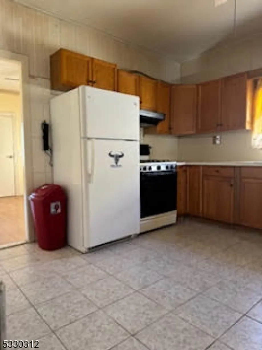 Jersey City/Hoboken Real Estate | View 375 Highland Ave | Listing