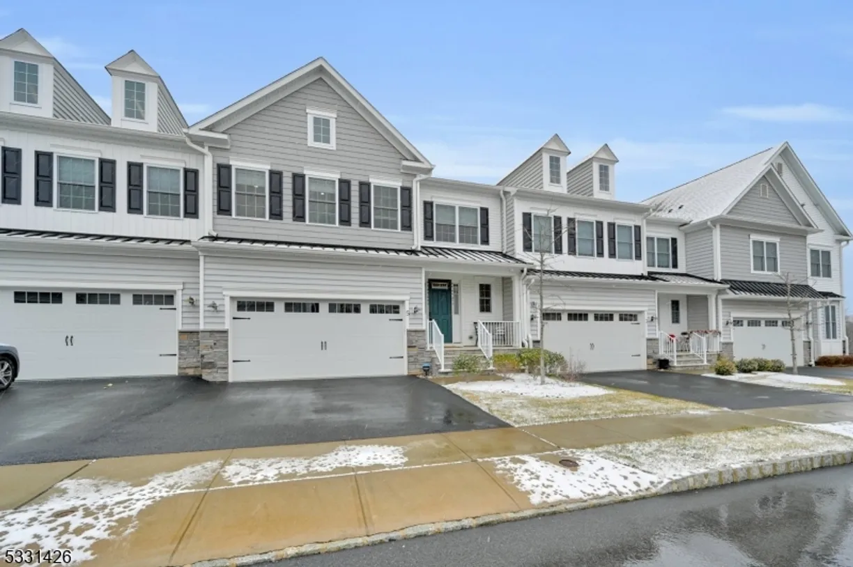 Jersey City/Hoboken Real Estate | View 5 Sequoia Dr | Listing