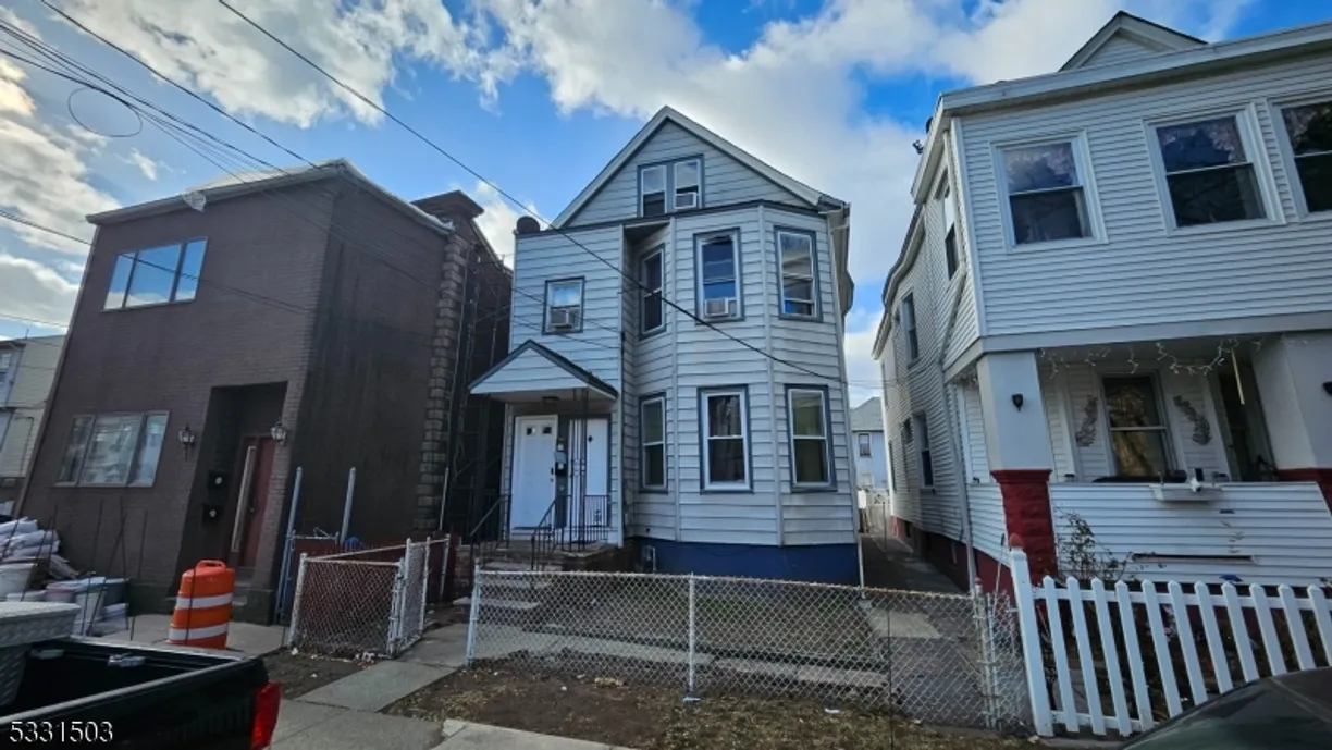 Jersey City/Hoboken Real Estate | View 116 Van Winkle Ave, 2 | 2 Baths