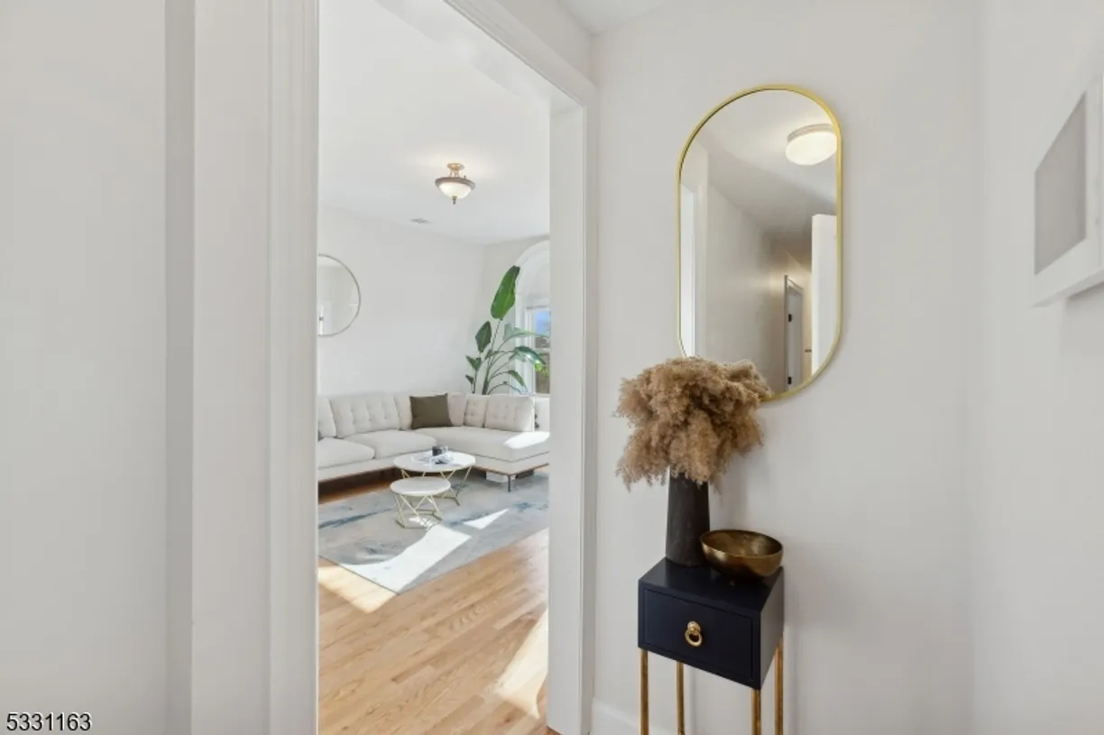 Jersey City/Hoboken Real Estate | View 21 Union Pl | 1 Bed, 1 Bath