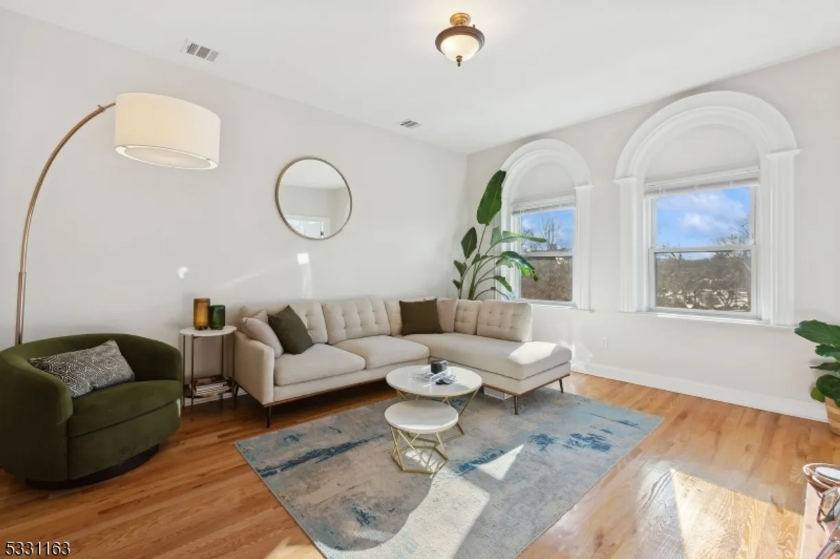 Jersey City/Hoboken Real Estate | View 21 Union Pl | Listing