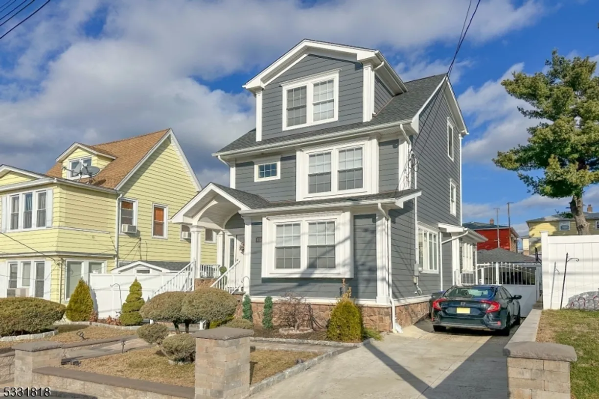Jersey City/Hoboken Real Estate | View 118 Melrose Ave | 3 Beds, 3 Baths