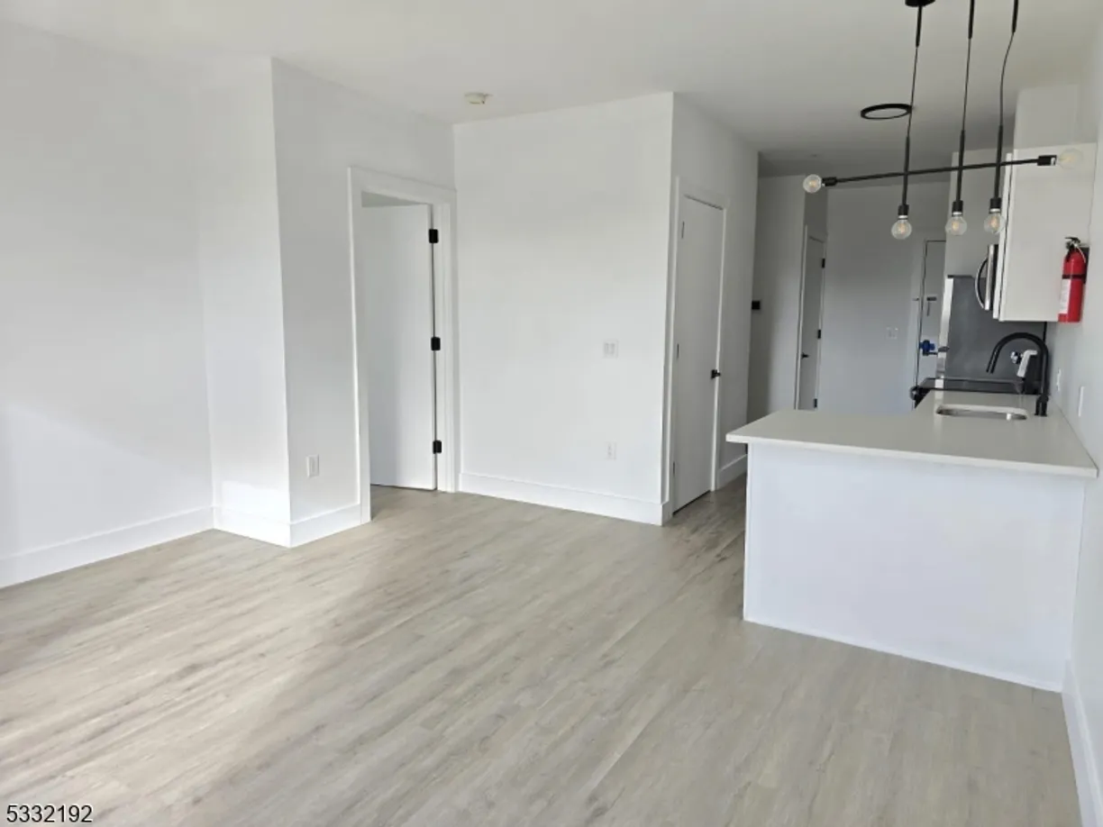 Rockland/Orange/NJ Real Estate | View 908 Lafayette | 1 Bed, 1 Bath