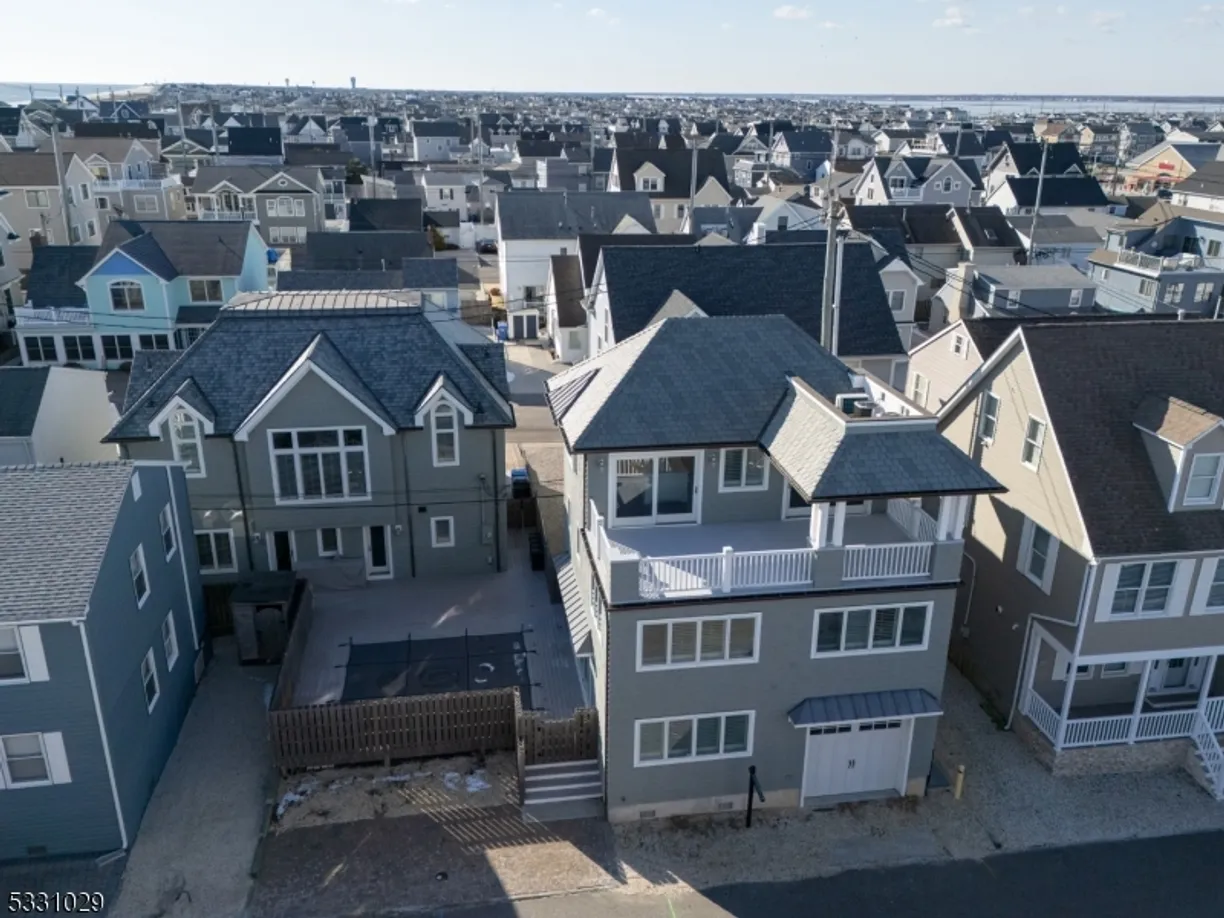 Rockland/Orange/NJ Real Estate | View 26 N Surf Rd | Listing