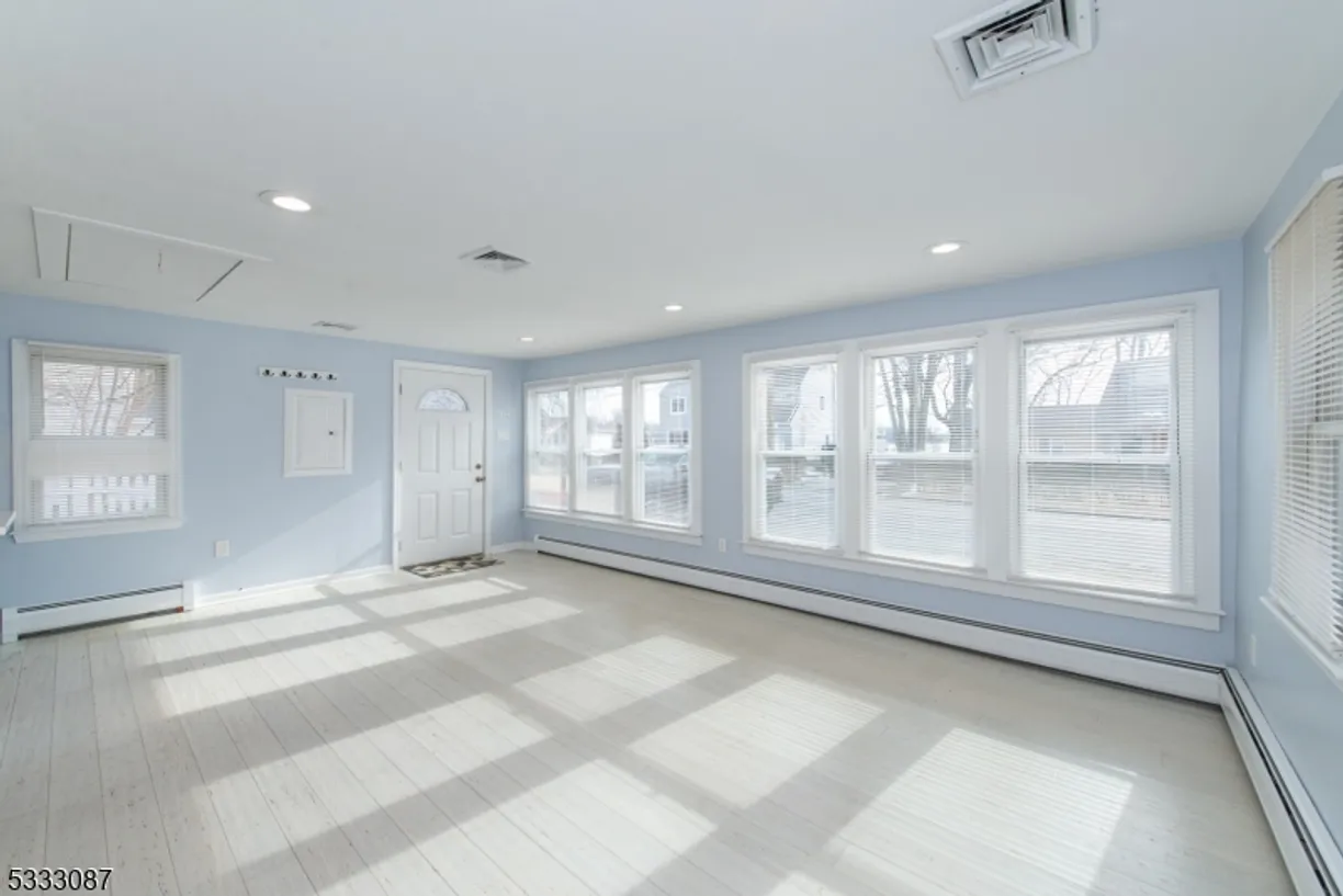Jersey City/Hoboken Real Estate | View 315 Lake Shore Dr | Listing